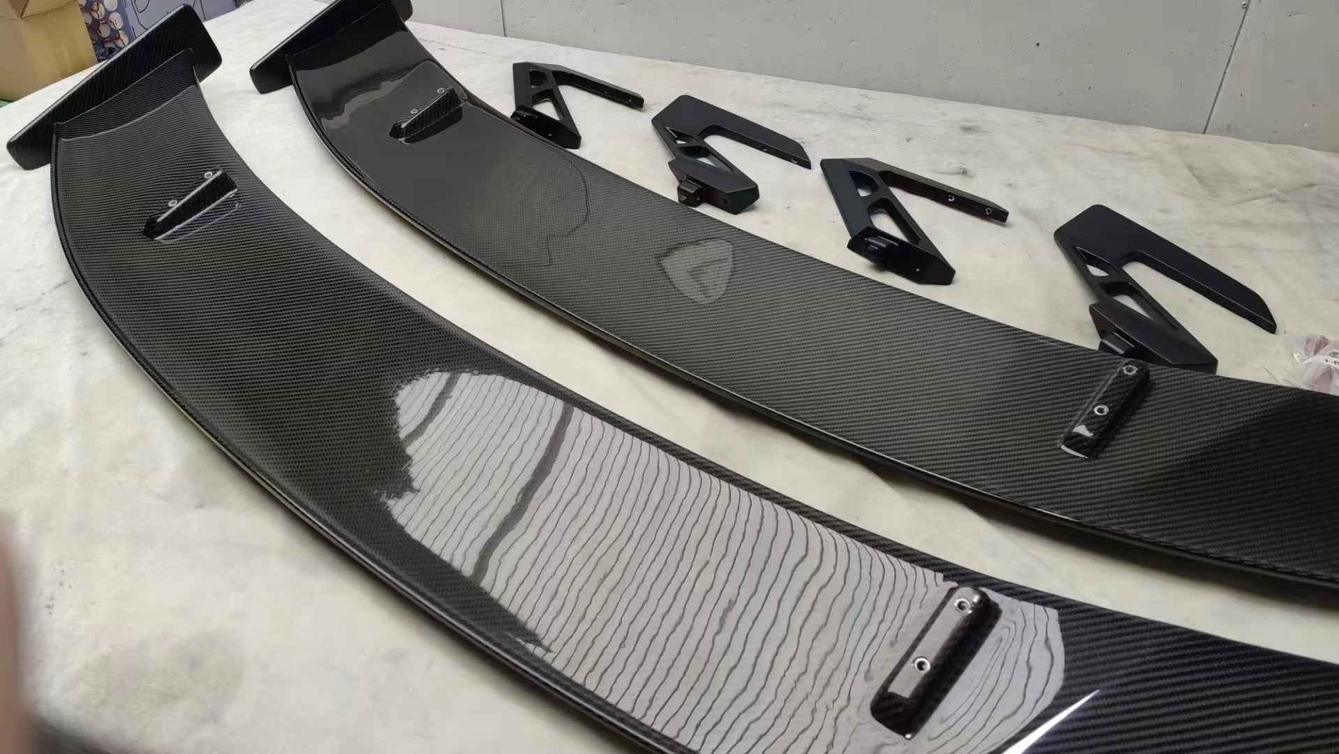 2016-2018 Audi R8 Full Dry Carbon Aerodynamics kit - Image 27