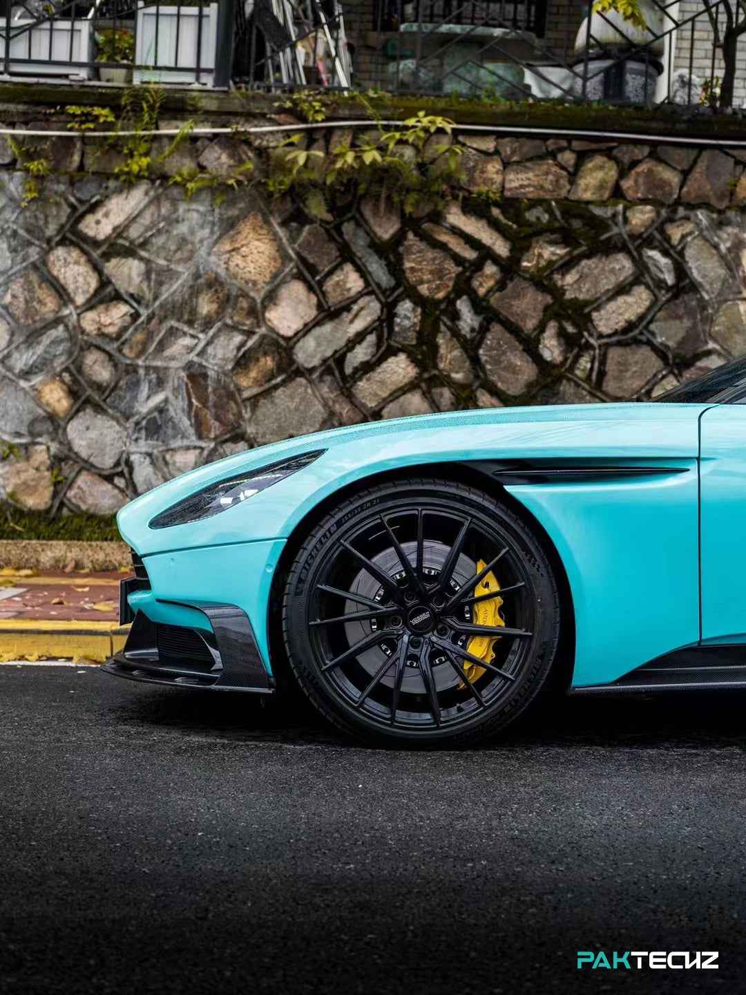 Aston Martin DB11 Paktechz Full Dry Carbon Aerodynamics kit - Image 4