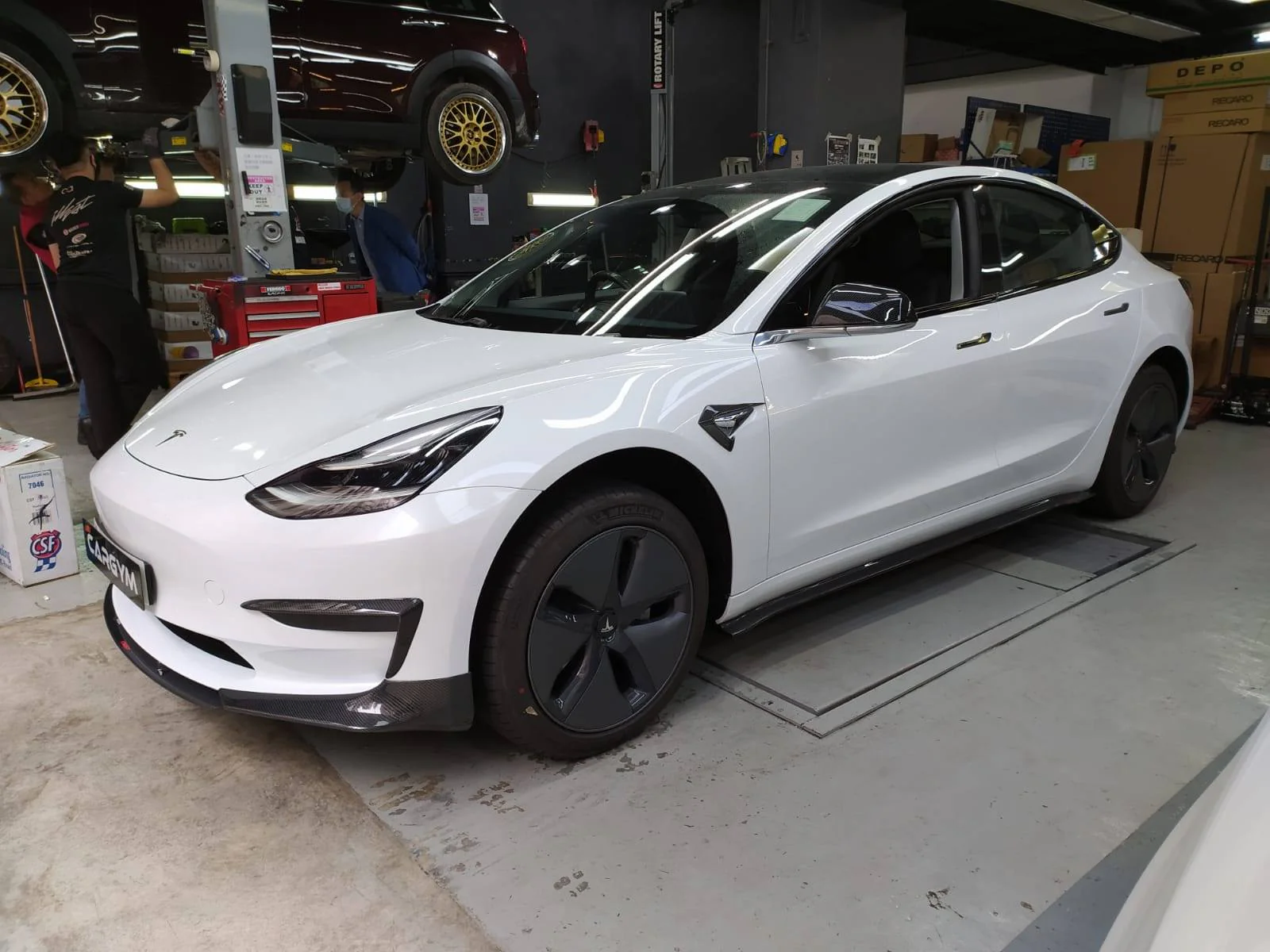 CMST Carbon Fiber Full Body Kit Style A for Tesla Model 3 - Image 10