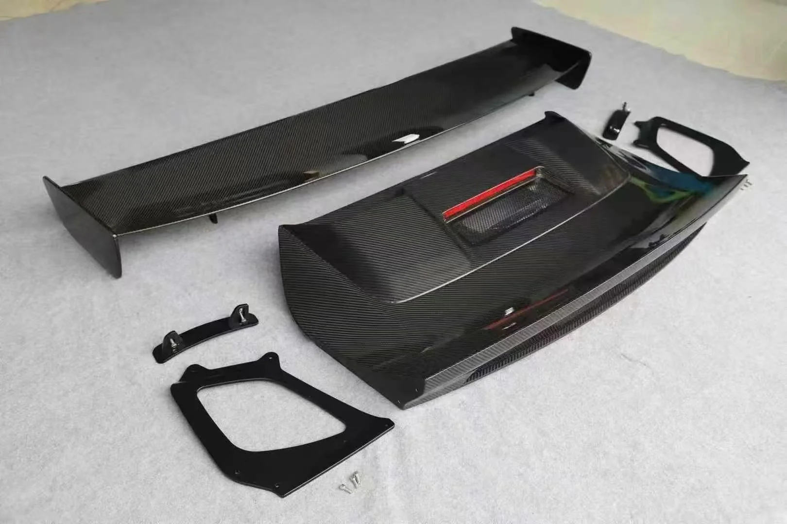 Dry Carbon Fiber GT2 RS Style with Boot Lid for Porsche 911 991.1 991.2 2012-2018 - Image 6