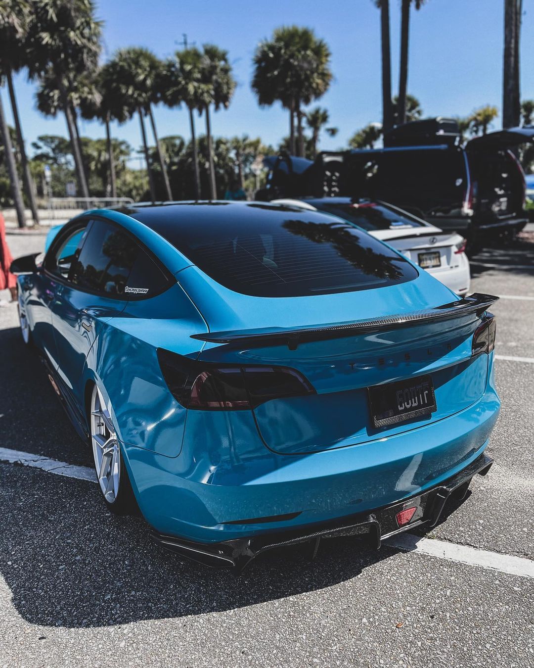 CMST Tesla Model 3 Carbon Fiber Full Body Kit Style E - Image 21