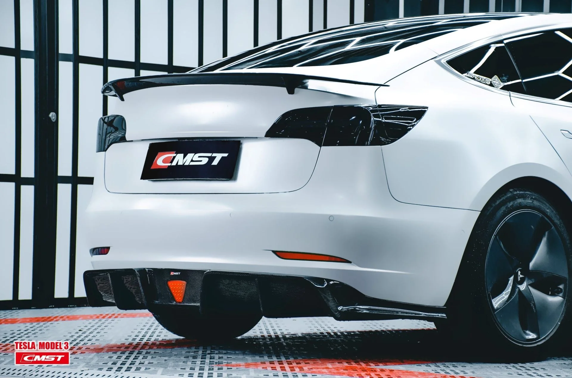 CMST Tesla Model 3 Carbon Fiber Full Body Kit Style E - Image 39
