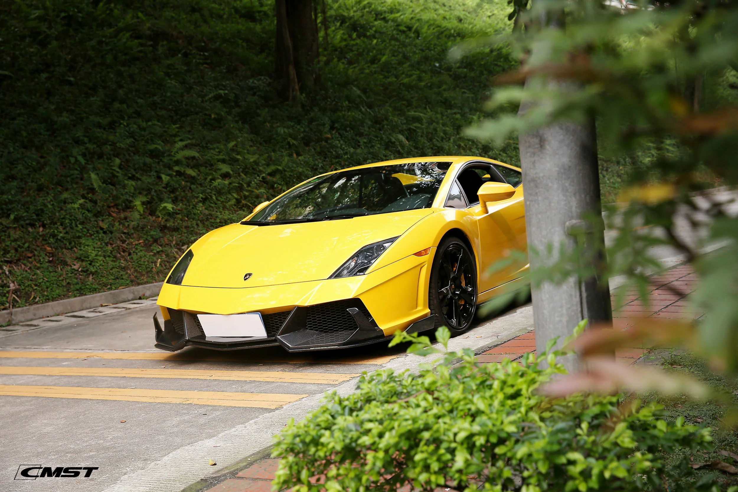 CMST Carbon Fiber Full Body Kit for Lamborghini Huracán LP550 09-13 - Image 19