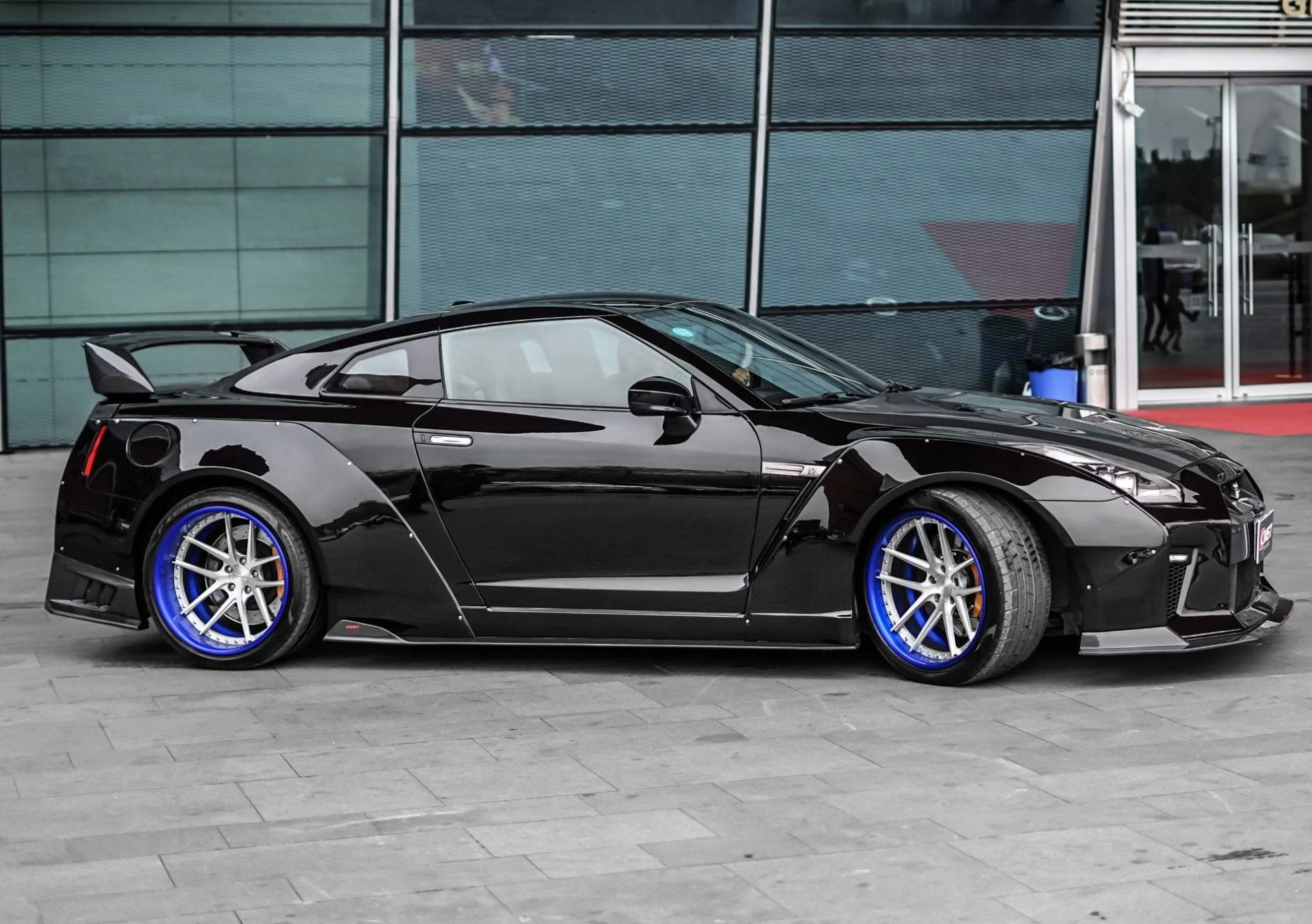 CMST Tuning  Facelift Conversion Partial Carbon Fiber Full Body Kit for Nissan GTR GT-R R35 2008-2016 - Image 13