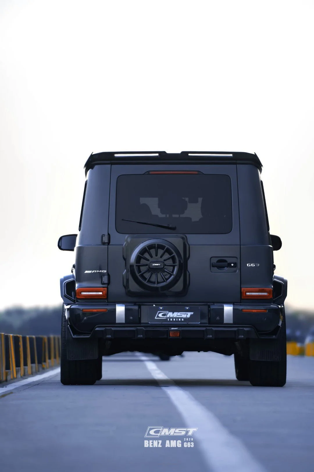 CMST Tuning Pre-preg Carbon Fiber Spare Tire Delete for Mercedes Benz G63 / G550 / G500 W464 - Image 4