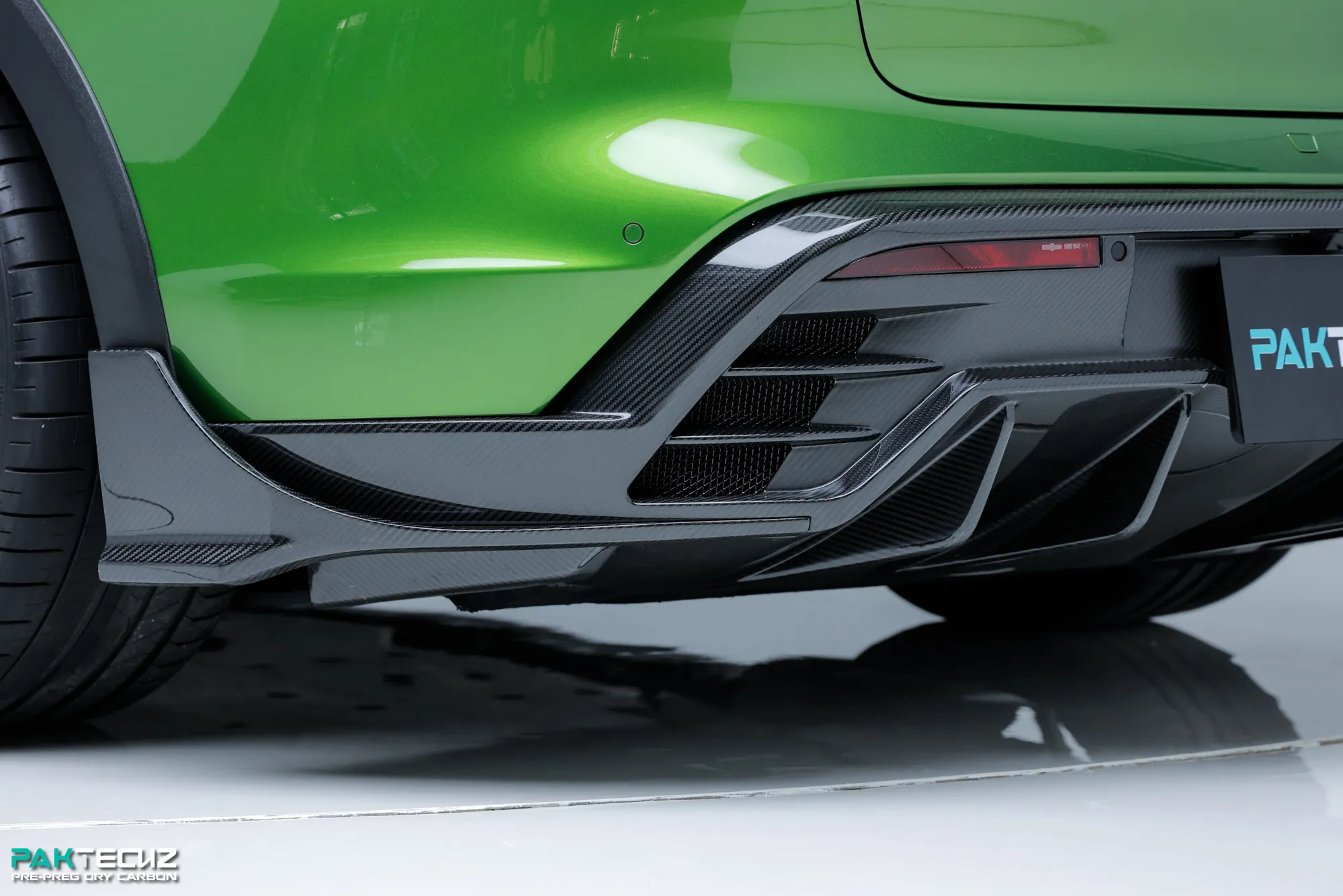 Porsche Taycan / Turismo Paktechz Full Dry Carbon Aerodynamics kit - Image 5