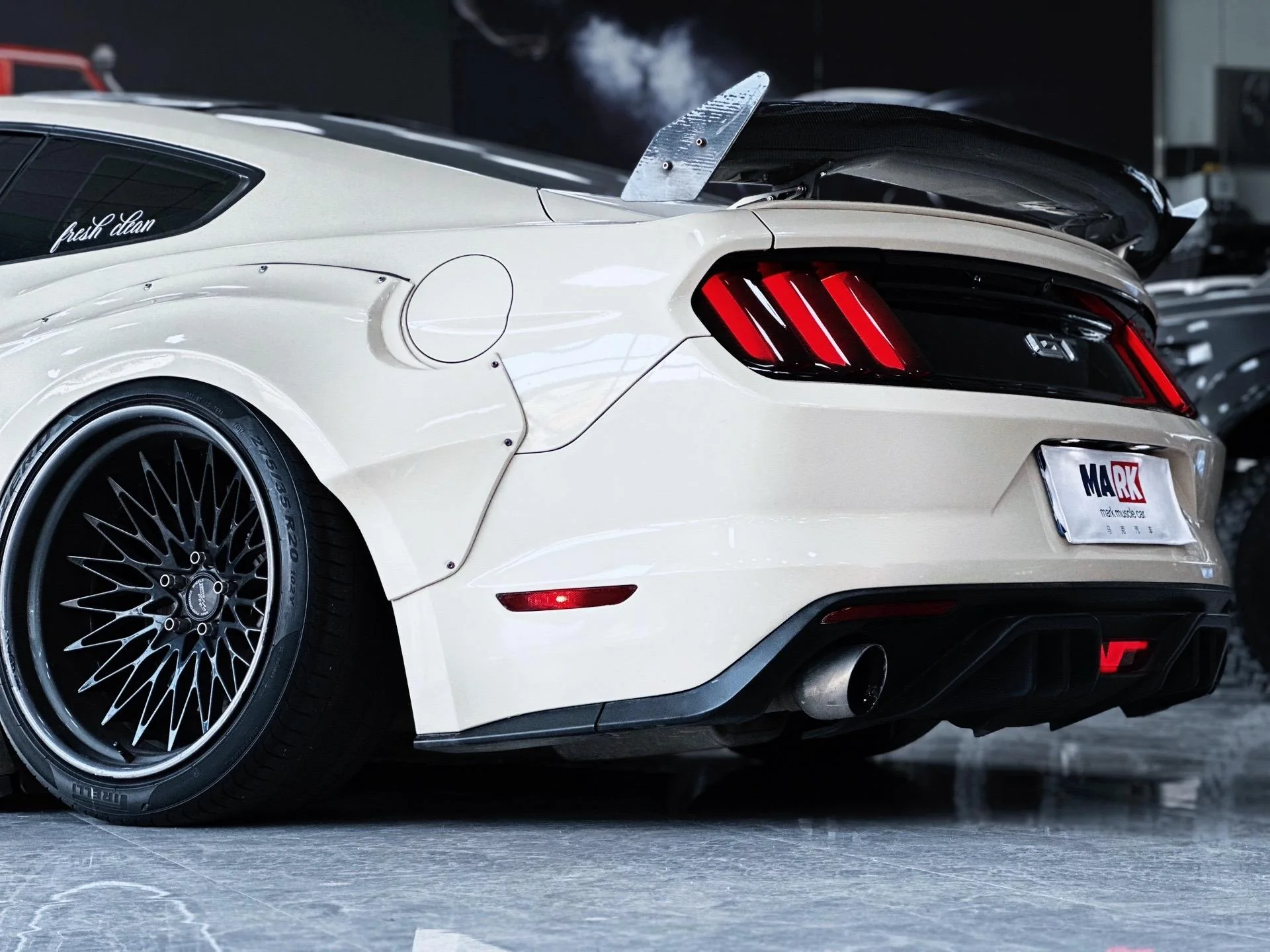 Robot Craftsman Ford Mustang V2 Fibre Glass Reinforced Plastic Complete Body Kit 2015-2023 - Image 17