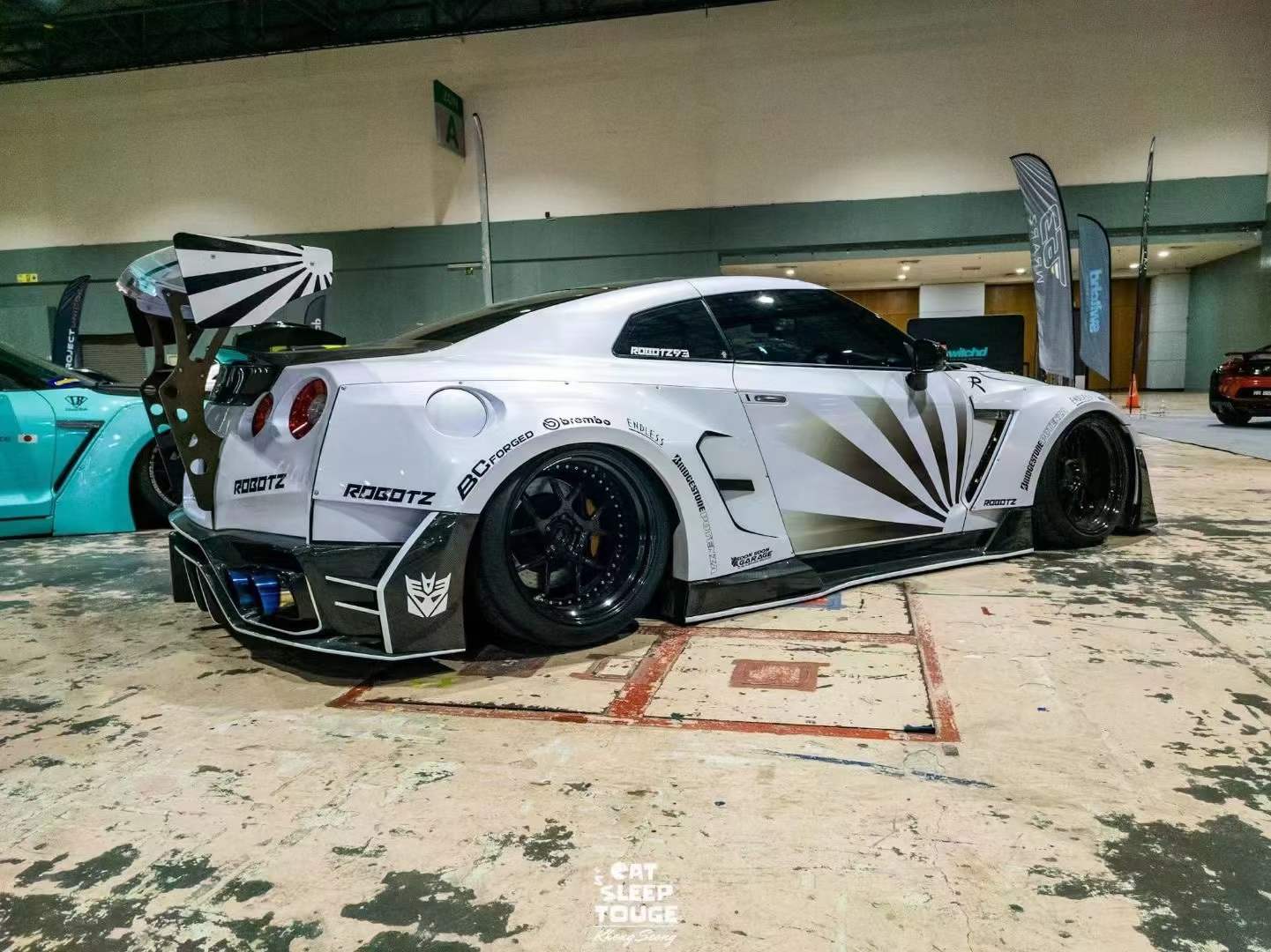 Robot Craftsman Nissan GTR Body Kit R35 WIDEBODY Fibre Glass Reinforced Plastic Complete Body Kit (FRP) - Image 12