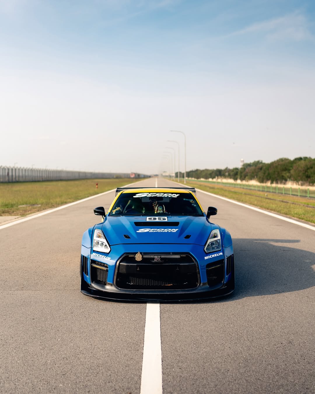 Robot Craftsman Nissan GTR Body Kit R35 WIDEBODY Fibre Glass Reinforced Plastic Complete Body Kit (FRP) - Image 15