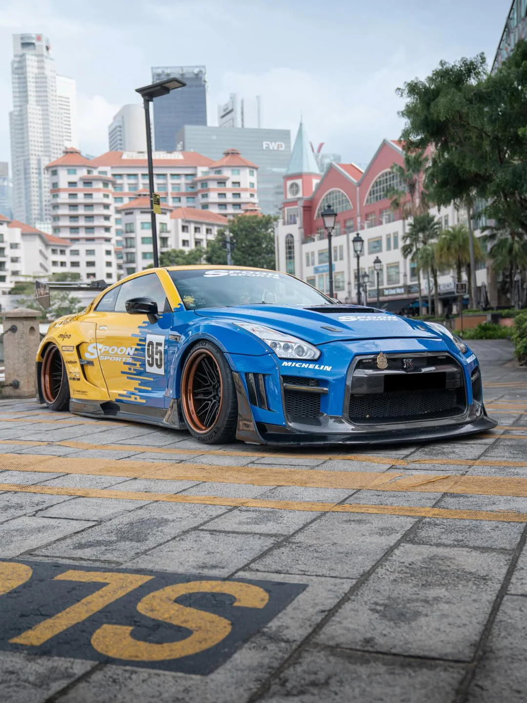 Robot Craftsman Nissan GTR Body Kit R35 WIDEBODY Fibre Glass Reinforced Plastic Complete Body Kit (FRP) - Image 17