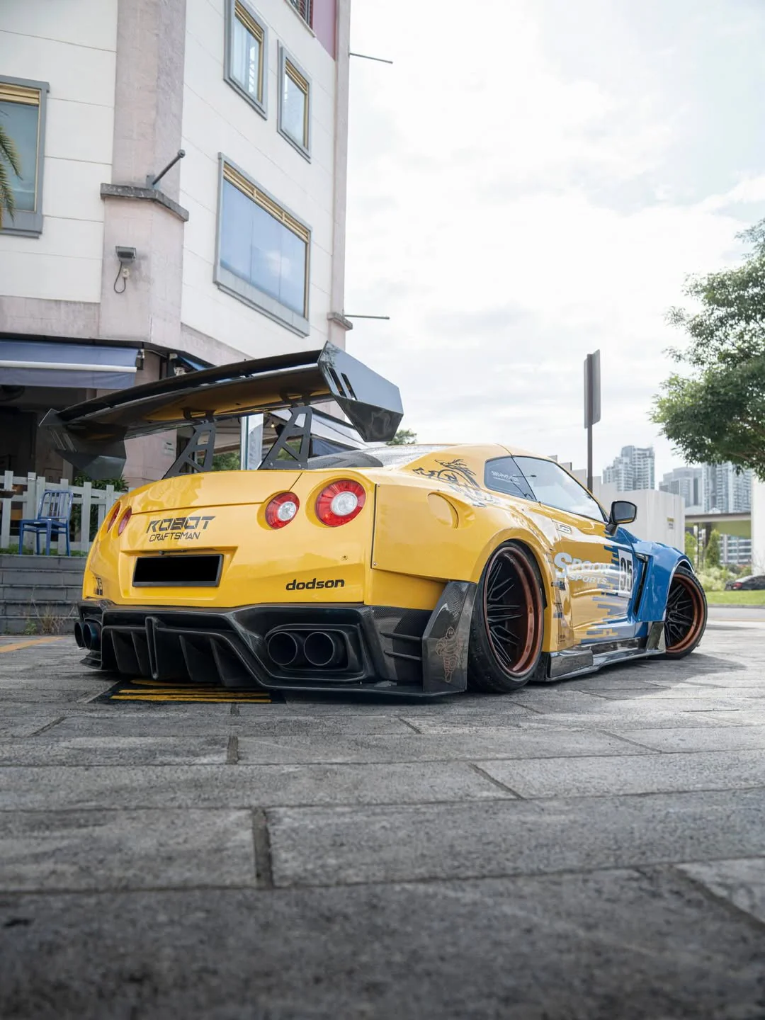 Robot Craftsman Nissan GTR Body Kit R35 WIDEBODY Fibre Glass Reinforced Plastic Complete Body Kit (FRP) - Image 18
