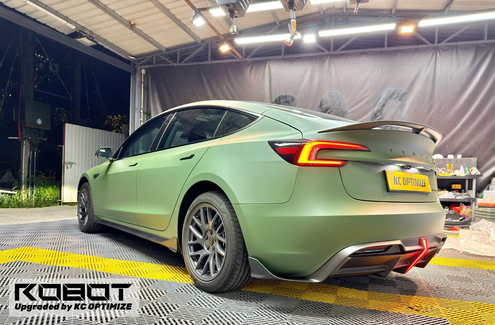 Robot Craftsman Tesla Model 3 Highland Lowline Bodykit (Hydrogai Series) SR & LR - Image 35