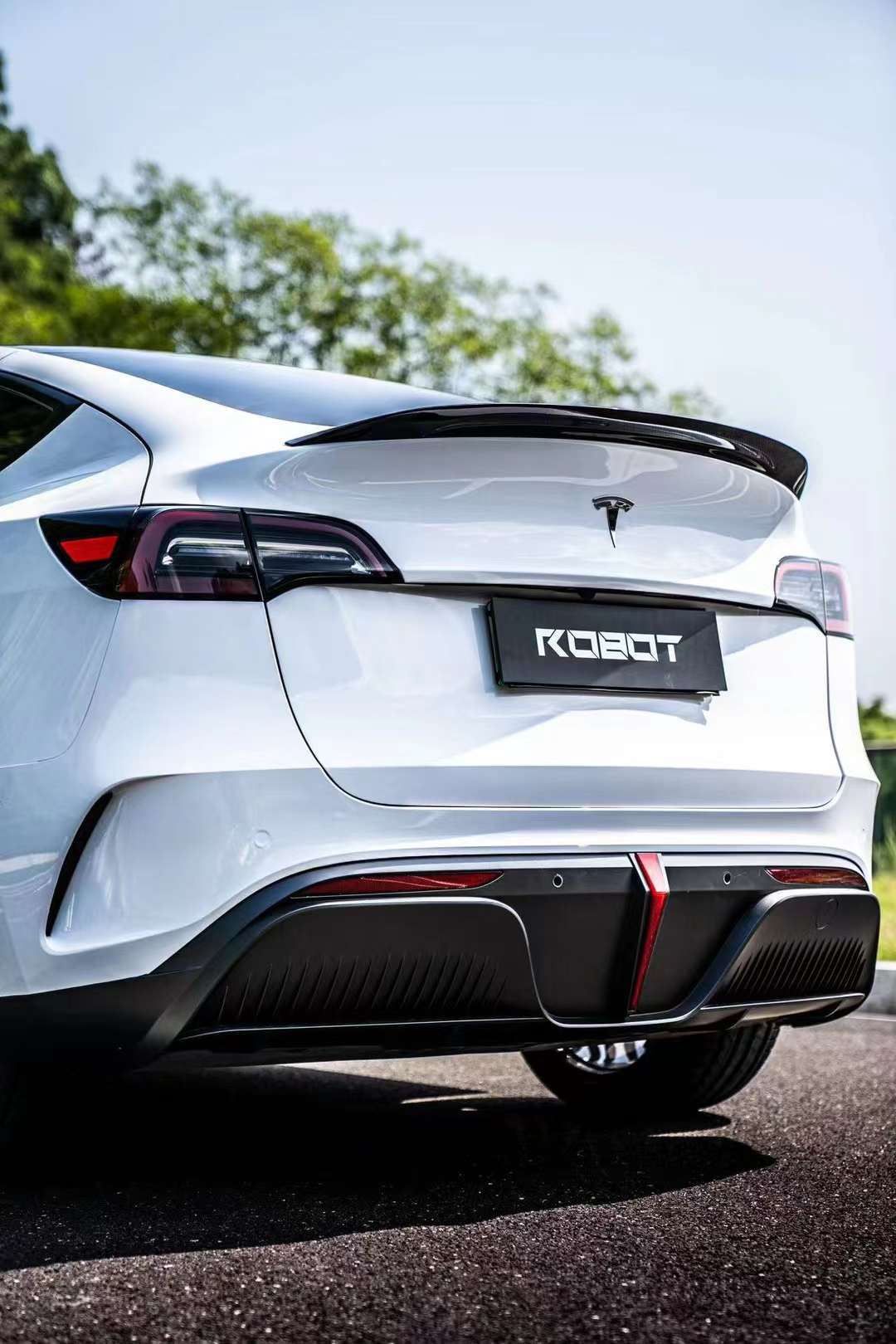 Robot Craftsman Tesla Model Y Starship Polypropylene (PP) Full Bodykit - Image 5