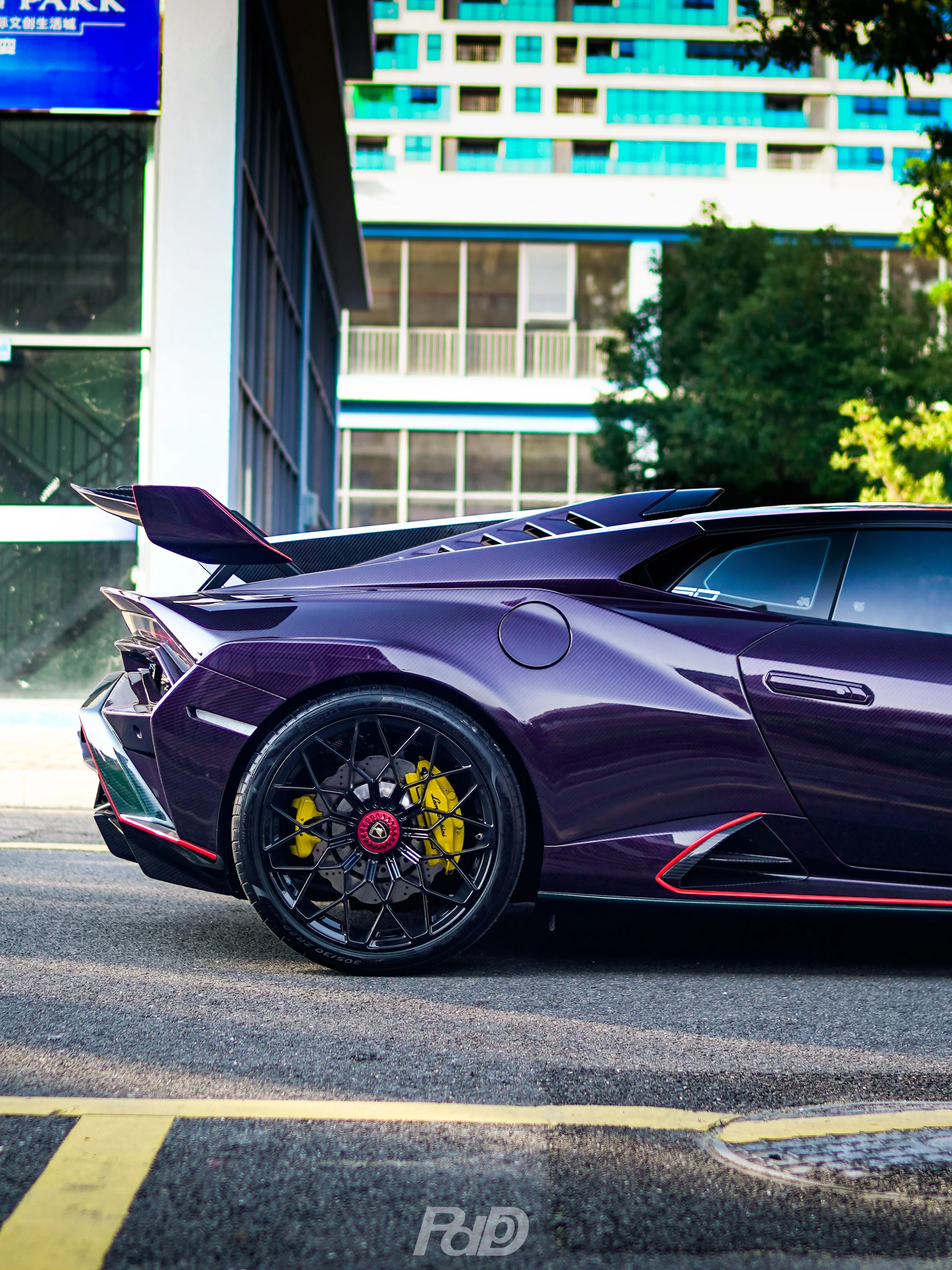 SD Dynamics Lamborghini Huracan to STO Conversion Dry-Carbon Full Body Kit - Image 11