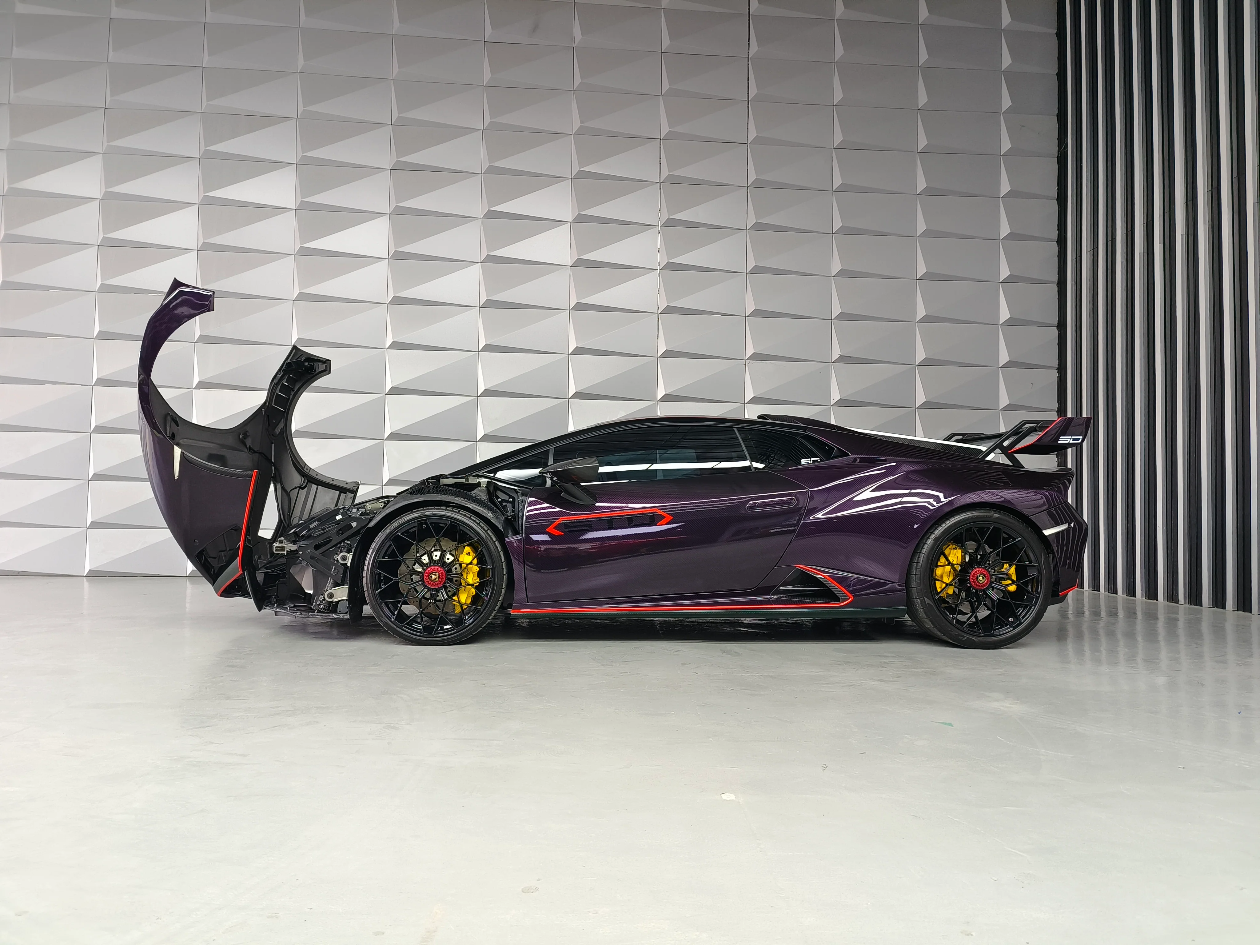 SD Dynamics Lamborghini Huracan to STO Conversion Dry-Carbon Full Body Kit - Image 17