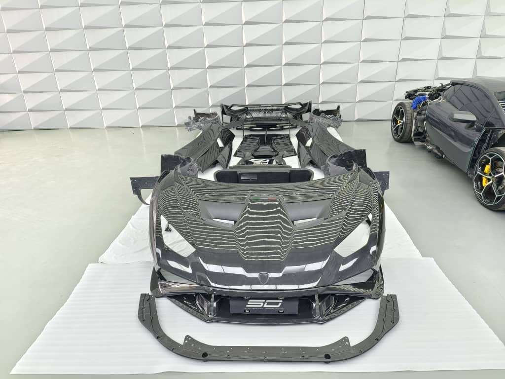 SD Dynamics Lamborghini Huracan to STO Conversion Dry-Carbon Full Body Kit - Image 38