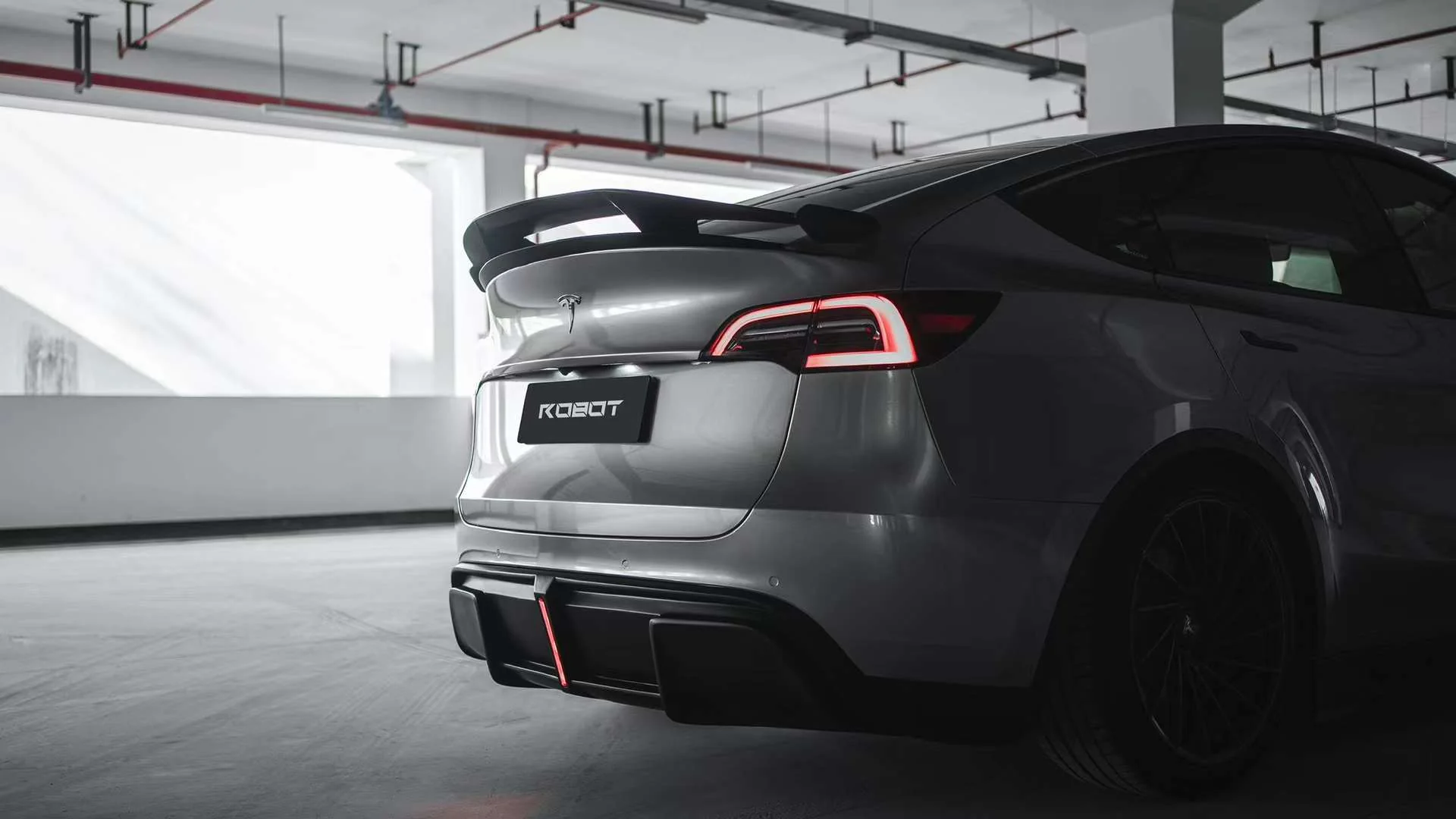 Robot Tesla Model Y Spoiler - Image 4