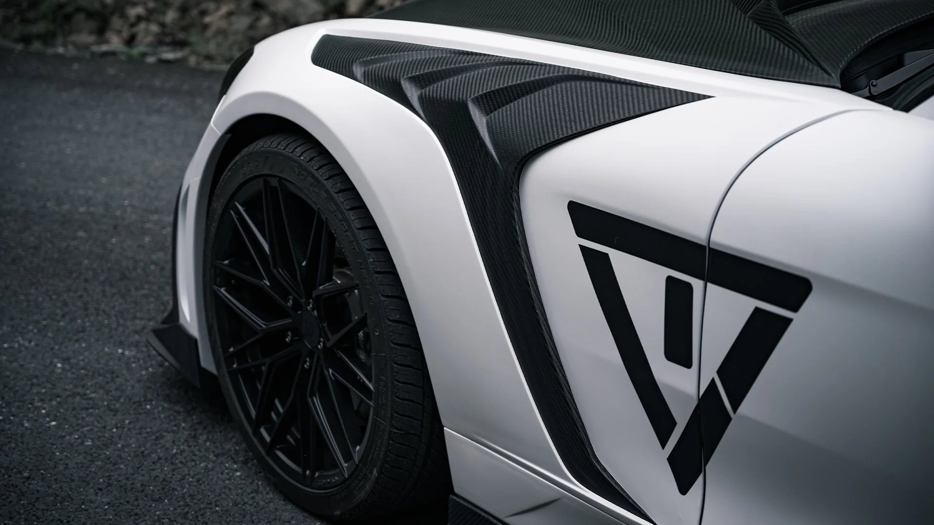Robot Works Mercedes AMG GT Fibre Glass Reinforced Complete Body Kit (FRP) - Image 9
