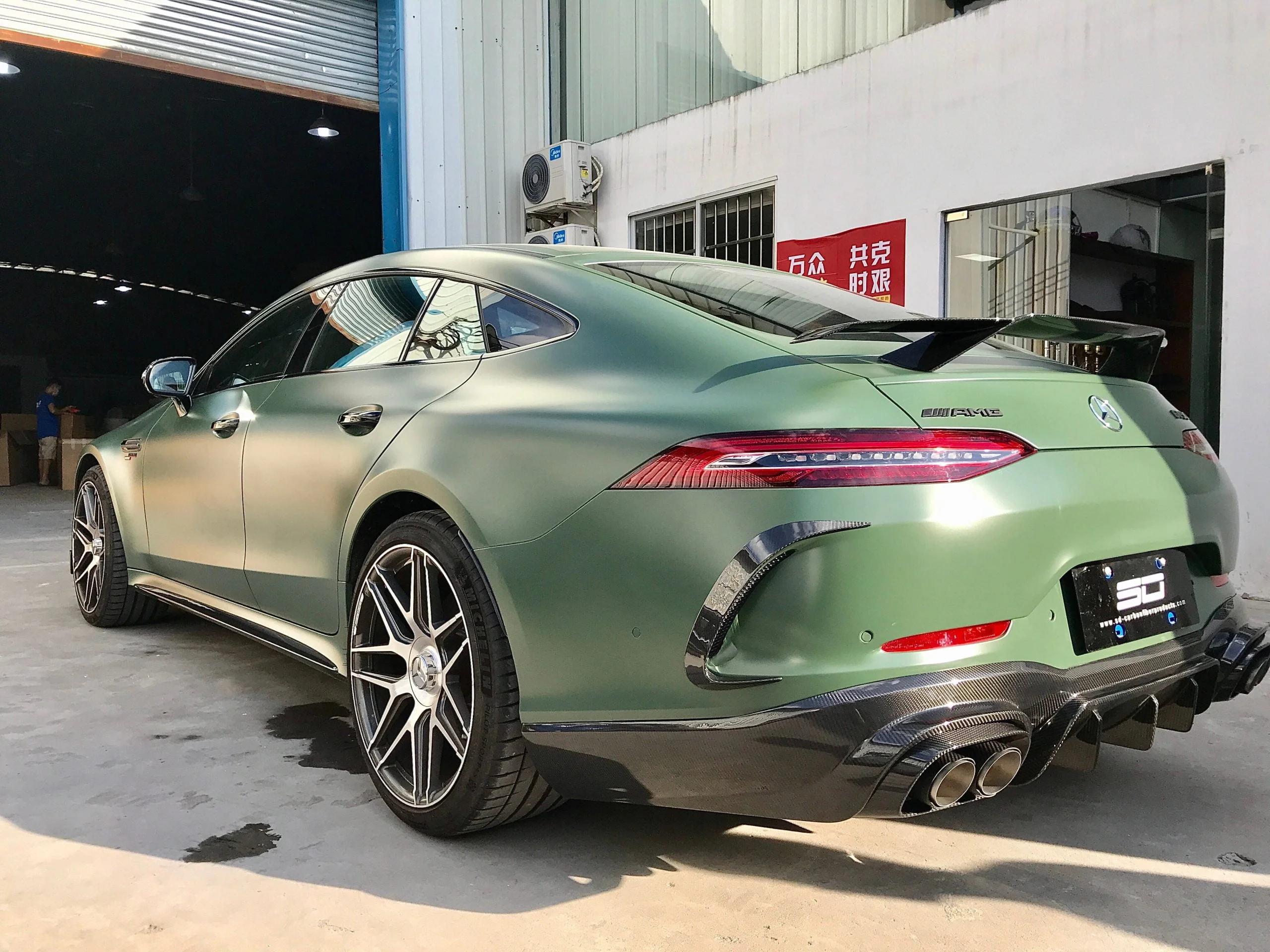 SD Carbon B Style Pre-preg Carbon Fiber Rear Spoiler Wing for Mercedes Benz AMG GT50 GT53 GT63 GT63S 4 Door X290 2019-ON - Image 4