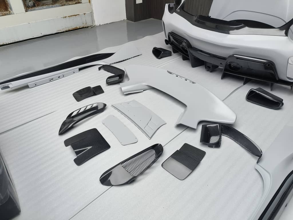 SD Dynamics Full Ferrari 488GTB Upgrade to Pista Conversion Body Kit - Image 38