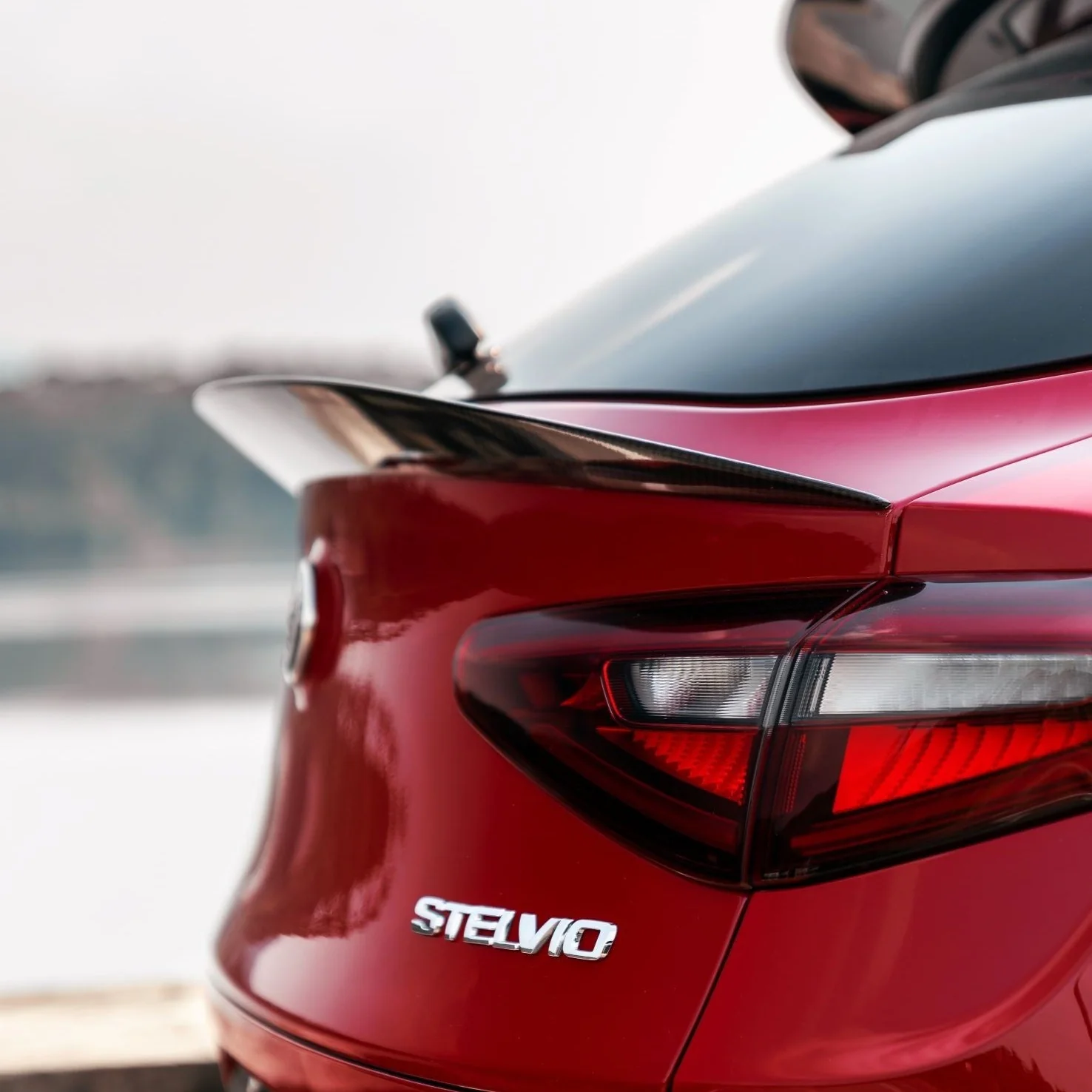 SD Carbon Pre-preg Carbon Fiber Rear Trunk Spoiler For Alfa Romeo Stelvio - Image 2