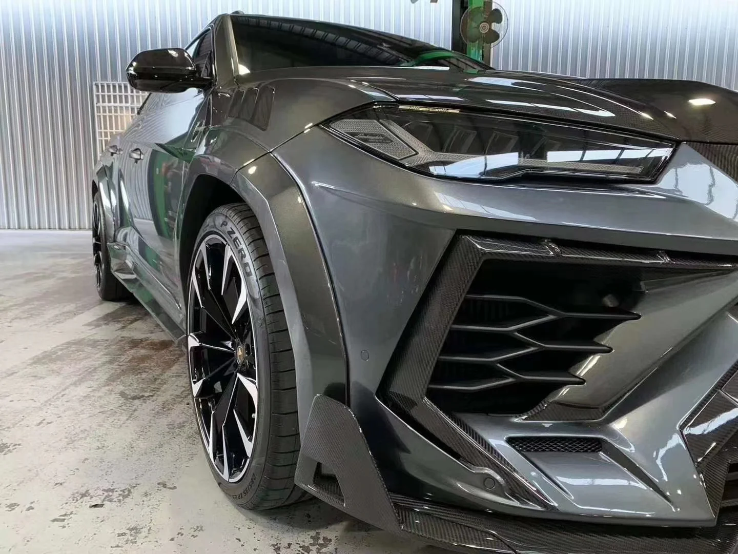 SD Dynamics "M Edition" Lamborghini Urus Dry Carbon Fibre Full Body Kit - Image 49